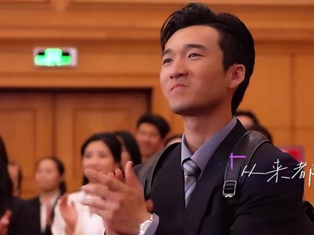 鱼蛋出狱后,成为了婉之的左膀右臂,婉之的公司上市后,他身旁站着两个男人,一个是高翔,另一个就是鱼蛋.#枳冉Stella#流浪末日