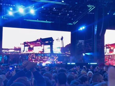 家人们!纽约音乐节你们敢相信我经历了什么!#海外生活 #纽约 #音乐节 #蹦迪 #吐槽 #travisscott #jcole