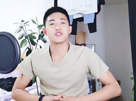 上次鸡叫有人不满意,让我教猩猩,请在座各位耐心看完,好好用心学习