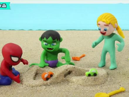黏土动画:绿巨人和赳赳在沙滩玩,可以把身体埋进沙子里,真有趣 #益智动画 #益智早教 #早教动画 #黏土动画