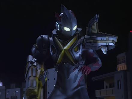 #特摄剧 #艾克斯奥特曼 这个耳机宝宝怎么这么萌🥰