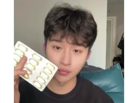 鱼油只分金凯撒和其它鱼油!!现在金凯撒活动,买四盒全家量,单盒只要169!!!#金凯撒鱼油 #鱼油怎么选 #鱼油 #自律