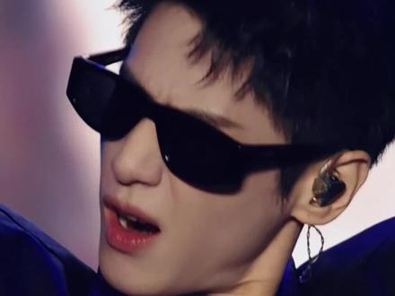 #唐俪辞 音乐节燃爆现场,反复循环观看#罗云熙 #水龙吟