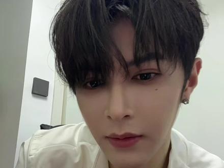 能不能答应我没看过的别去搜#喜悦小刀#喜悦男神小刀 #18岁小刀