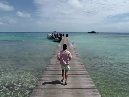 法国居然在太平洋有这样一座避世小岛!#dou出新知 #一起来拍秋天