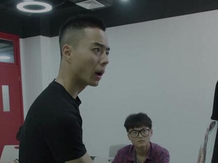 高考千万别在考场抖腿,不仅影响别人考试,要是这样....哈哈哈#一本正经飚方言 #高考