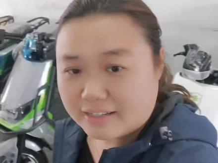 走进黎东车行了解赛鸽黑骑士,一致好评的外卖神车——赛鸽黑骑士#外卖小哥 #适合送外卖的电动车推荐