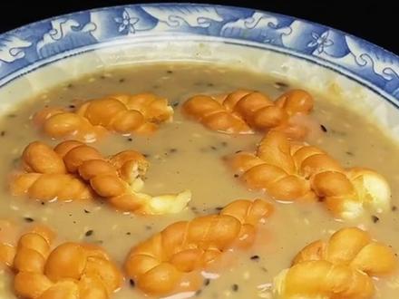 #兆辉油茶粉#山西特产 又品尝到小时候的油茶味道,兆辉家的油茶#非遗美食 秋冬天了 又到了喝油茶的时候了,冲调方法很简单#油茶面