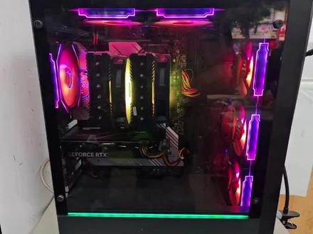 i5 12600KF + 华硕4060Ti 8G游戏主机到货🔥
鲁大师跑分167万,击败全国84%用户。
CPU 70万,显卡47万。这套配置用的是微星Z690刀锋钛主板、三星4000高频内存、西数SN770 1T黑盘、航嘉700W电源,全一线品牌用料拉满。
2K分辨率玩赛博朋克、永劫无间、吃鸡都流畅。
成色新,到手即用。
5700元,钦州本地送货上门,外地包邮。
#游戏主机 #i5 12600KF #RTX4060Ti #微星Z690