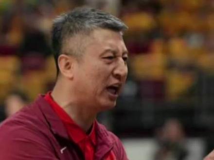 日本男篮霍金森不打!,中国男篮大胜要来了!#日本男篮霍金森 #中国男篮vs日本男篮 #世界杯预选赛 #世界杯预选赛中国vs日本 #篮球需要沉淀