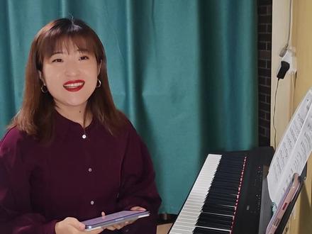 理性说说——最近热议的音乐教材歌曲《月亮叔叔住得远》到底用了什么音程音阶,到底是不是“怪调调”
#视唱练耳 #人教版音乐 #月亮叔叔住得远 #半音 #音阶