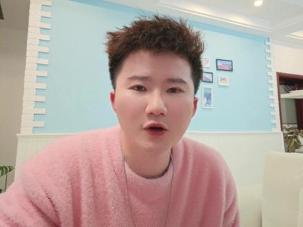 吴宜泽逆转江俊,周跃龙手感不佳,输掉比赛。
#吴宜泽 #斯诺克 #周跃龙