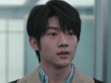 好朋友,咱们俩一定要进同一家公司啊!!!#电影不过是上班 #吴俊霆 #李孝谦