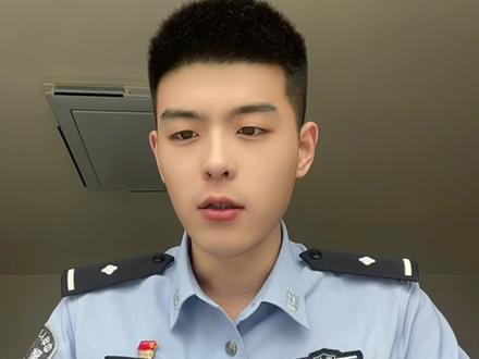 这么一说就很好理解了吧#东北 #警察 #帅哥 #方言