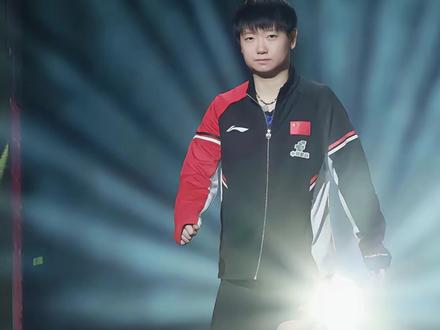 闫安爆料孙颖莎的脚伤乐观!年末或亮相乒超#闫安 #孙颖莎 #伤病 #国乒 #正能量