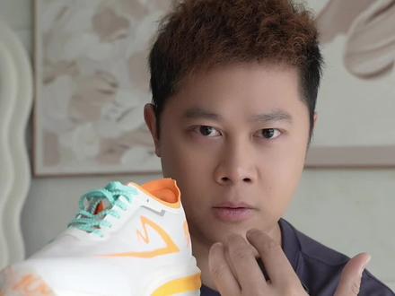 力线很差,还能体测?音速猫逆天3.5实测#跑鞋测评 #力线不正 #内扣 #体测鞋