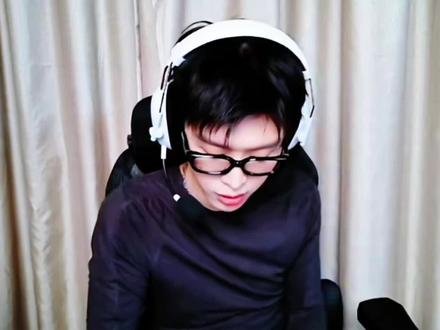 丞丞居然想干主播 结果被经纪人断开耳机#范丞丞