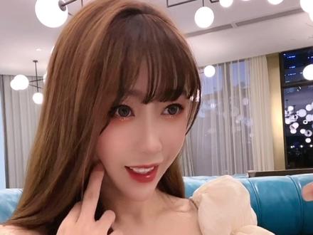 快来加入Amy老师的名媛培训班吧#水果味江小白 #爆笑剧场 #抖开无限剧场