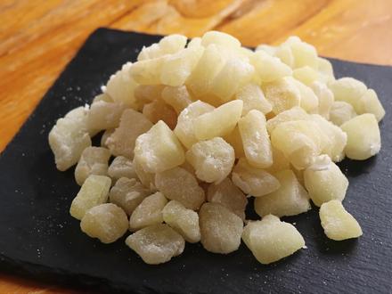 柚子浑身都是宝,一点也不浪费,皮和果肉可以做柚子茶,这次教你们吃瓤,甜蜜有韧劲