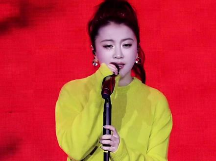 李嘉格上海演唱会《沦陷》高清直拍来啦!
#李嘉格 #沦陷