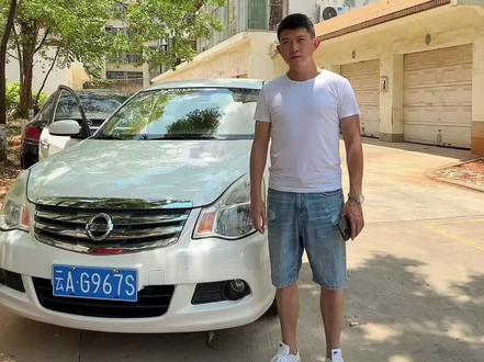 09年上牌轩逸2.0自动,真实公里数12万公里,记忆座椅,无钥匙进入,内饰板扎,练手代步,油耗非常低,实测700块的油跑了1600公里 喜欢的赶快入手吧#二手汽车 #汽车人日常 #2万到4万的二手车推荐