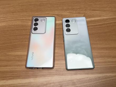 还没发布的手机给你们看看,这手机把玻璃滴做成玉的感觉了!#vivos16