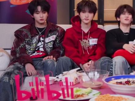 谁懂啊 穆祉丞的心事全写在脸上 b站直播不知道各位姐妹有没有注意到这个…
落叶知秋🍂#穆祉丞 #橹穆 #王橹杰