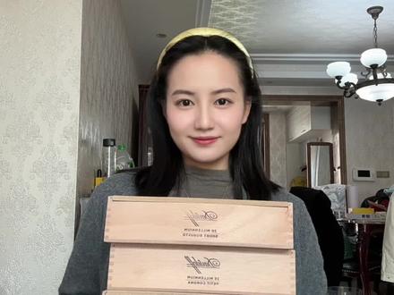 大卫杜夫千禧系列 全系列开箱 披着白标的狼
#雪茄生活 #大卫杜夫雪茄 #雪茄文化 #雪茄尺寸 #非古雪茄