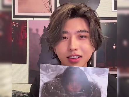 这个皮老板不让发看起来很抗揍 不停的贴脸开大我真笑不行了#蔡徐坤 #蔡徐坤直播 #蔡徐坤新专辑KUN #KUN