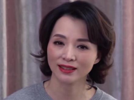 #董卿 好妈咪的一款发型