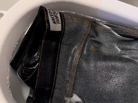 如果你一直搞不清楚原牛怎么脱浆,
其实真的没那么复杂。
没有多余步骤,也不需要繁琐流程,
照着我这篇来就够了 👖
#原牛脱浆 #原色牛仔 #脱浆教程 #养牛日记
#赤耳丹宁