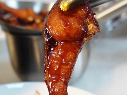 秘制熏鱼,秘制爆鱼。过年家家户户必备的菜 #红红火火过春节 #冷菜 #熏鱼 #家常便饭最养人#好好吃饭大赛