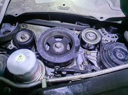 天籁2.5更换皮带涨紧器,设计师IQ没发育完。