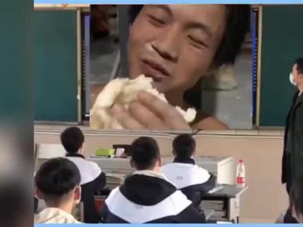 都说读书苦,我们来看看不读书的人生究竟有多么残酷。这个男生叫做徐梦楠,是2008年高考交白卷零分的考生,当年很多孩子心目中的英雄,十多年过去了,提起当年的壮举,他说的最多的一句话是我后悔了。他说,如果当年有人劝我,我一定不会靠零分。难道真的没有人劝过他吗?只是没有吃过生活的苦,所有的劝都是耳边风。十年里,因为没有学历,他只好在各种各样的工厂里辗转,几乎把所有的脏活累活都干了一个遍。十年前意气风发、壮志凌云的他,一定没有想过十年后他会生活在低谷。当然,我们不是说靠体力的工作不好,只要是靠自己努力的生存,谁都值得骄傲。只是为人父母还是忍不住想告诉自己的孩子,一定要有能力选择你未来想要的生活方式,去年华为年薪百万,聘请8年。应届博士毕业生的消息轰动网络,这些学生最低的年薪都是从89.6万起,最高的达到了201万。而这些孩子没有任何的背景,也没有任何优越的家世,全靠自己的努力在改写着自己的命运。所以说,读书苦不苦?读书的时候确实很苦很累,但生活的苦和读书的苦我们总得选一样。生活的苦是心里的消耗,而读书的苦是成长的收获。读书对于每一个普通家庭的孩子来说,是改变命运最容易的方式,它在一定程度上代表着你努力奋斗、坚持不懈的过去和迎难而上的精神。因为总有一天你会发现,你努力学习的目的不是为了父母,也不是为了老师,你在学习上付出的所有努力,归根结底都是为了你自己。当梦想仗剑走天涯,看一看世界。的彷狂,年少的轻狂,有些轻狂。如今你四海未家,还有多少个10年能勇敢做热血青年?还有多少个10能坚持当初的信念?还有多少个年能不挽回回忆点点?有你在大街何方?心中是骏马和猎场最了不起的脆弱迷惘,不过就这样,天外有甜有无他,山外有山有他乡,跌了撞了,心还是回老地方游离于城市的痛痒,错过了心爱的姑娘,宣告世界的那个理想已不知去向。为所欲为,是轻狂,防不胜防,是悲伤,后来才把成熟占偏方。当所有想的、说的,要的,爱的都记在心上,行李箱里装不下我想去的远方,这来的,去的,去的,钱的,算一种方向。风吹过地烟,惆怅太多,至少还有光游。立在大街和怒放心中,是骏马和热长最了不起的脆弱。