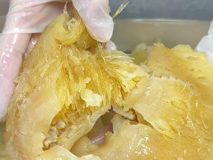 内行选金钩翅,只看 “暴针”! 咱家鱼翅无药水、无添加,自然晾晒锁鲜,翅针爆满不掺假,每一口都是深海的纯粹鲜味!#滋补养生食材 #送礼佳品 #鱼翅 #海味批发 #金钩翅