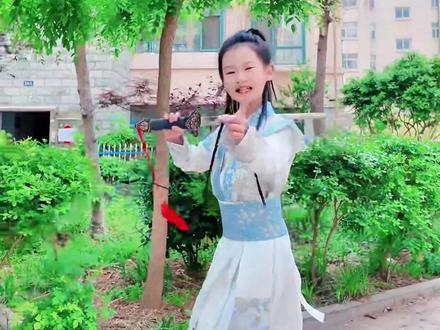 我祝你马年开玛莎 一路发发发 #一路发发发#音乐mv共创计划 #把日常拍成mv #抖音热歌 #mv翻拍大赛