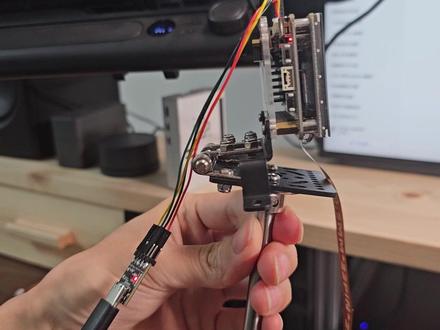 【教程】立创庐山派K230 跑通小智AI + 视觉 【必看指南】
————
【在线文档】:
①快速开始https://www.yuque.com/alipayyngilp9fcl/mfl62m/lp9bo085aszox0yp
②小智AI跑通流程https://www.yuque.com/alipayyngilp9fcl/mfl62m/vy07ug3x59l6na5w
上面两个在线文档包含了所有资料,包括开发板及其配件的连接。
【这个demo】要用到Linux命令,对于没用过的观众来说,会有些许困难。但整体难度不高,步骤挺少的。另外必须用到串口工具,电脑通过串口连接开发板,电脑上用MobaXterm软件的串口连接功能连接开发板(这个步骤小白可能会卡住,有问题在评论区说出来)。
【这个版本】还是有些问题,有时候摄像头画面出不来,另外小智始终处于聆听状态,很容易误触发。
【编译自己的小智固件!】要解决目前小智固件bug,就要编译自己的小智固件!如果对此感兴趣,先关注我,有机会我做出来分享!
【做个外壳】挺不错的,最近正在构思,抽时间设计出来再分享!
————
有任何问题,都可以在评论区交流,有什么想看的也欢迎发出来。最后,视频制作不易,请务必给视频点赞投币!这样我才能持续做下去!
#小智AI #K230 #庐山派 #视觉 #教程