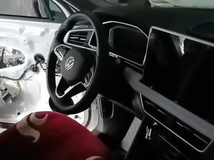 乌鲁木齐22款途观L汽车音响改装主机拆卸方法#途观l #大众改装 #汽车音响