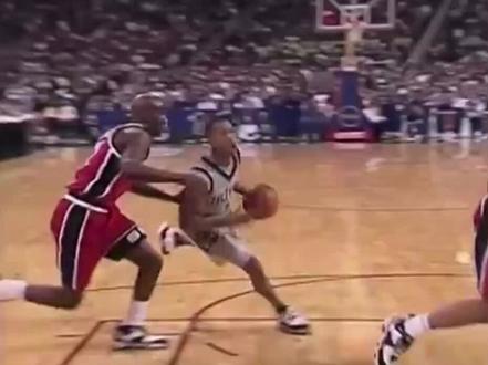 艾佛森VS欧文,单挑谁会赢? #篮球 #欧文 #艾佛森