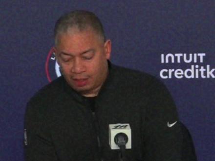 泰伦卢赛后表示:#哈登 走后,我们只有#伦纳德 能持球!这艘快船真的看不到一点希望!#快船队