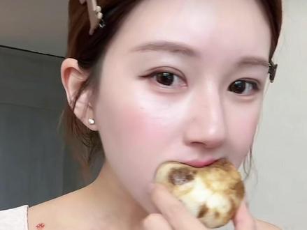 战损版大包子#赵露思 #直播 #除夕 #我家小吃货 #来跟我一起哈哈哈