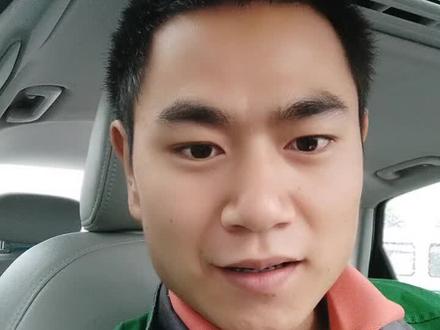 奥迪A6L,故障码p227900进气系统中少量气流。也就是说,少量空气未经过,空气流量计,进入进气道。