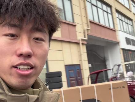 拆箱张雪820RR 应广大粉丝要求!深入了解820性能后再发详细视频!#张雪机车 #张雪820RR #鹰爪