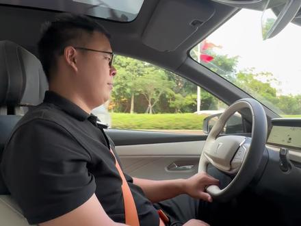 你们的同事也喜欢用这个语音导航吗?#深蓝sl03燃油轿车进阶之选 #深蓝sl03 #十全十美购车礼