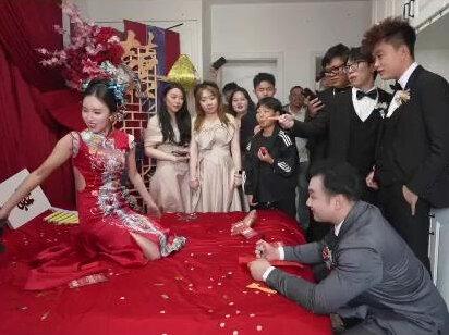 结婚当天新娘掏出5080显卡