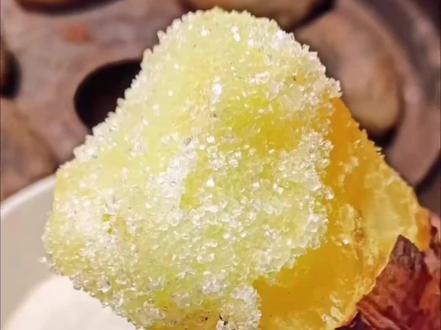 洋芋蘸白糖??放眼整个“西南F4”也是相当炸裂!网友:F4法庭见的时候带上你那玩碗破白糖#云贵川渝 #西南f4 #洋芋 #另类吃法 #贵州 @贵州文旅