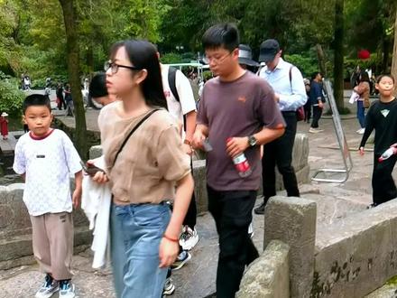现场实拍:10月4日的琅琊山,游客人数不少,但真的没有一个亿……#海风带你看滁州