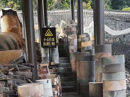 #旅行推荐官 #老徐来了 #本地生活推荐官 这是一座充满着历史的城市,走进世界青瓷发源地,一起走进绍兴上虞凤凰山遗址公园@诗画浙江文旅资讯 @看上虞 @越牛新闻 @中国旅游报 @越窑青瓷