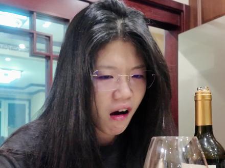 北京一女酒蒙子今天偷喝爸爸的酒#酒蒙子的日常 #微醺时刻 #微醺 #喝酒 #红酒