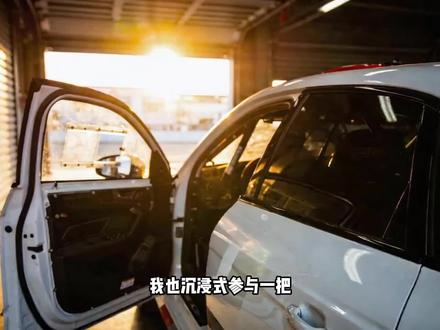 我也沉浸式体验了一把飞驰的感觉~车门转场图片和视频提示词已放视频内(仅供娱乐哟)喜欢的可以收藏参考!#飞驰人生3 #即梦ai #Seedance #AI视频 #飞驰人生3转场